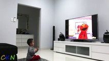 Watching Elmo's World on TV Suddenly Elmo Appears To Surprise Ckn Toys-eQX