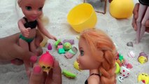 CRAB Encounter! Toddlers ELSA & ANNA at Beach - Afraid of CRABS - Mystery Treasure - Shopkins-Nsu