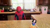 Spiderman Kisses Snow White! - Spiderman vs Joker vs Frozen Elsa w_ Pink Spidergirl - Superhero Fun-ps