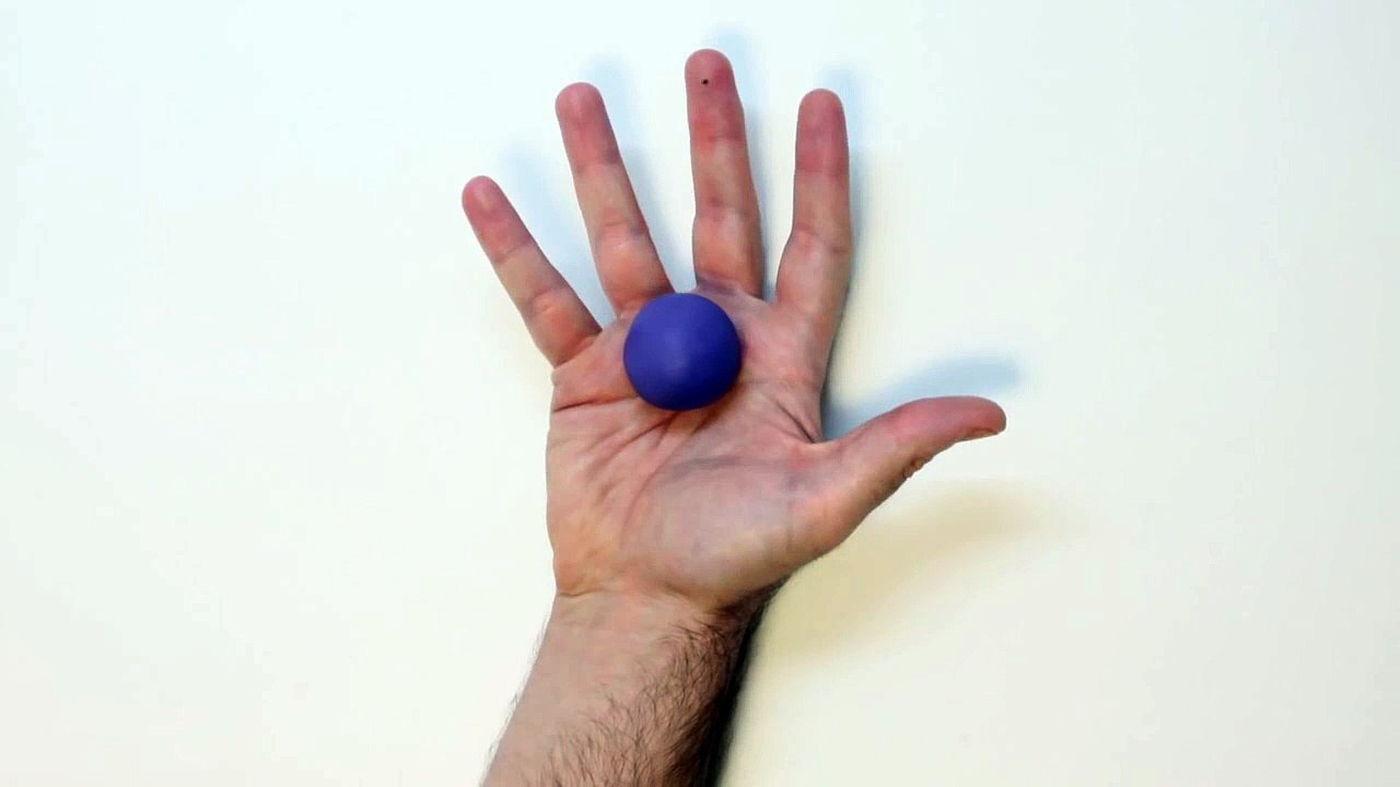 Clawdeen Wolf Monster High doll stop motion play doh video animation-puIlctizD