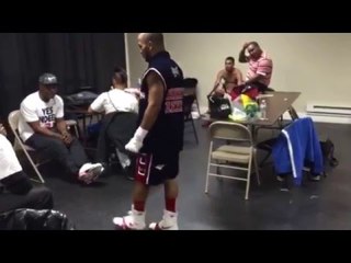 BOXING STAR Mike Reed behind the scenes - ESNEWS BOXING