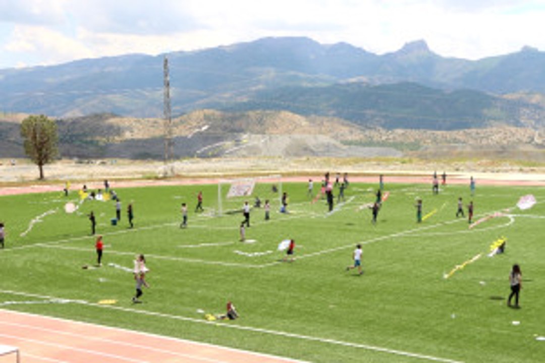 Şırnak'ta Çocuklar Uçurtma Şenliğinde Doyasıya Eğlendi
