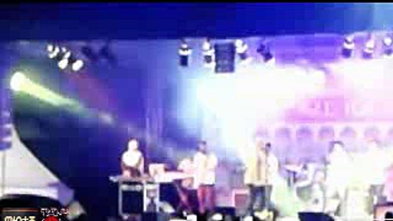 Abdu Kiar performs Kiros Alemayehu and Sami Berhane music at Eyoha with Mekelle concert