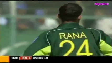 Amazing one _ 21 runs of 2 balls _ Sehwag vs Naved ul hasan  4_4_4_4_4_ Must wat