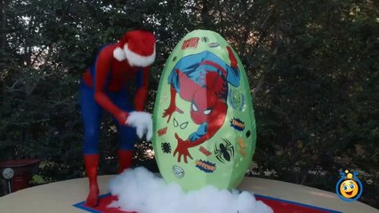 SPIDERMAN GIANT EGG SURPRISE TOYS for Kids w_ Spidey IRL Bubbles Gross Slime Christmas Toys Unboxing-8Zj