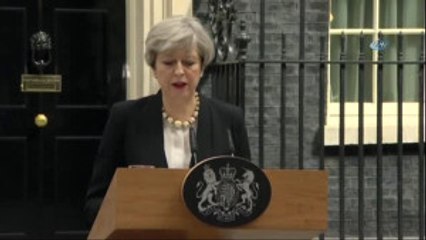Manchester)- İngiliz Başbakanı May, "Saldırganın Kimliği Biliniyor"