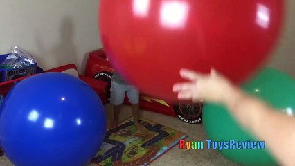 Tải video: GIANT BALLOON POP SURPRISE TOYS CHALLENGE Disney Cars Toys Thomas & Friends Trains Marvel Superhero-M5hSy