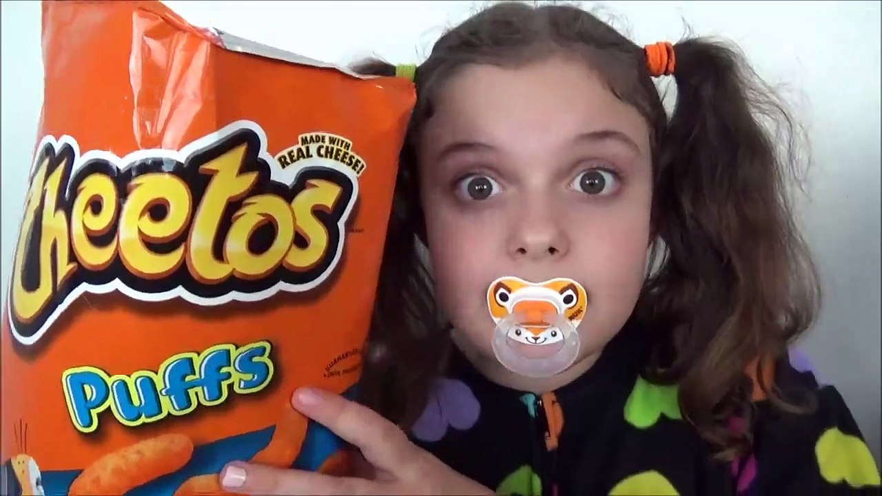 Bad Baby Giant Nachos and Candy Challenge Toy Freaks Victoria Annabelle-FyjTDgH