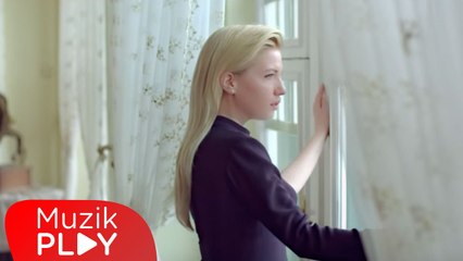 Müge Zümrütbel - Yalan