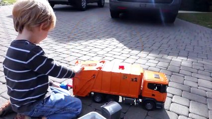 Bruder Toy Trucks for Children - Backhoe Excavators, Dump Trucks, Garbage Trucks & Fire Engine-CNbzY11