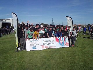 Chants des U 13 à Longeville après avoir reçu le trophé des supporters