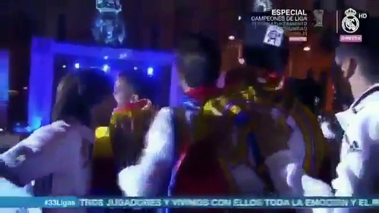 Sergio Ramos insulte Piqué de "Connard chante à ton champion" !
