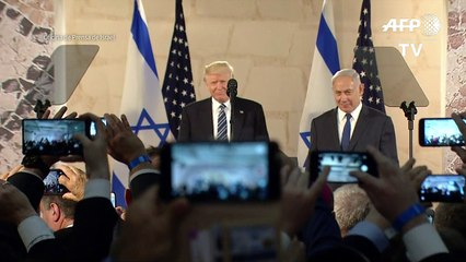 Trump llama a israelíes y palestinos a comprometerse por la paz