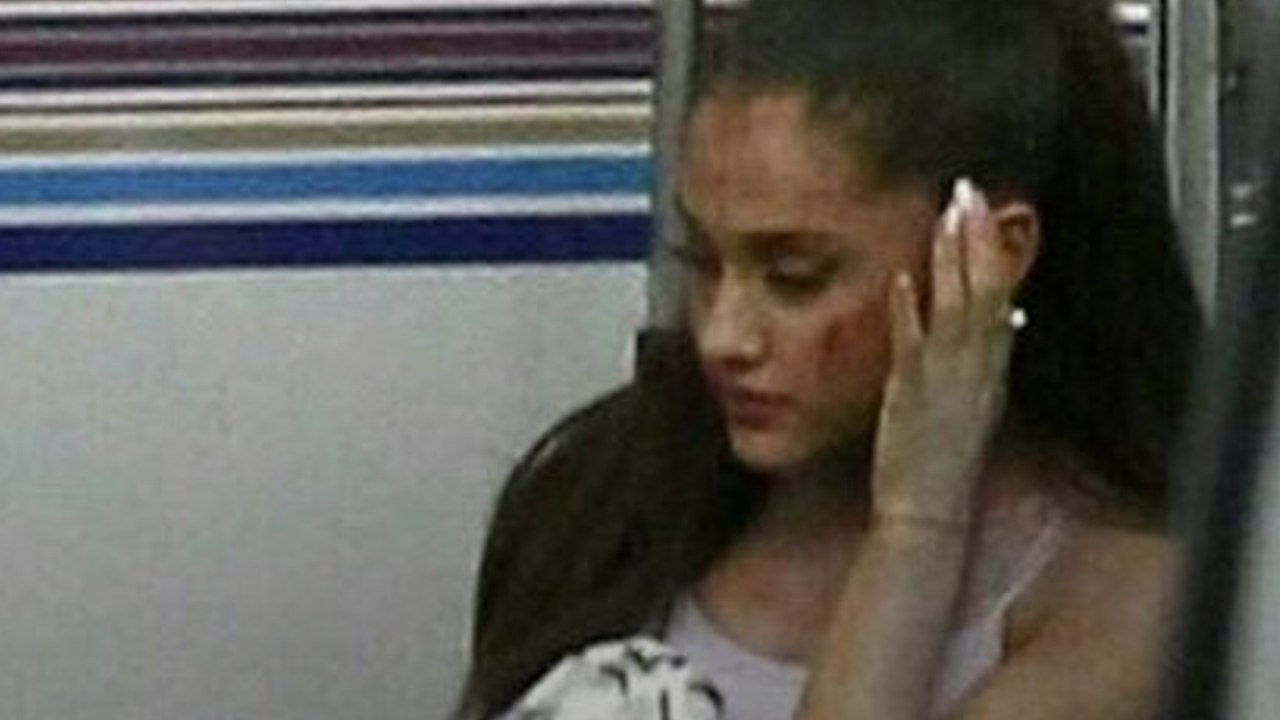 No, this is not a photo of Ariana Grande after the Manchester attack