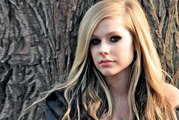 Kulaktan kulağa yayılan dedikodu: Gerçek Avril Lavigne intihar etmiş