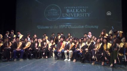 Uluslararası Balkan Üniversitesinde Mezuniyet Heyecanı