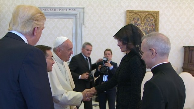 Pope Francis asks first lady what she feeds Trump