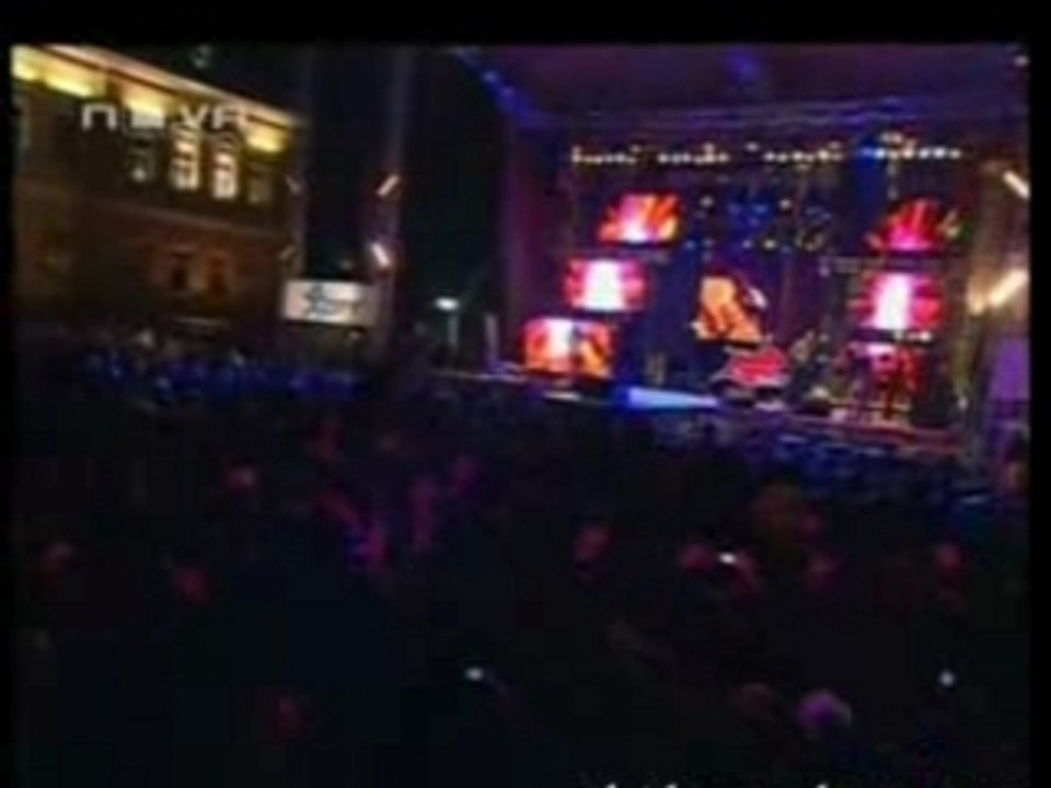 Aicha - Loop Live