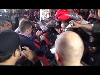 canelo alvarez after press conference with khan mobbed by fans EsNews Boxing
