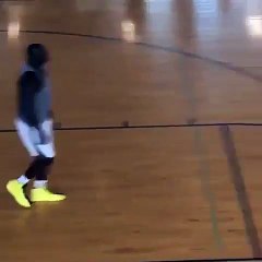 Shaq Still Dunking On People!!!