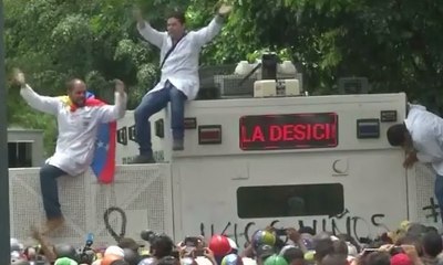 Para Tenaga Medis di Venezuela Ikut Unjuk Rasa