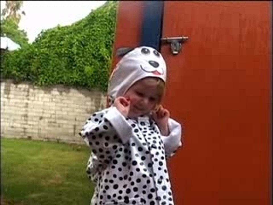 Ella_sings_2007