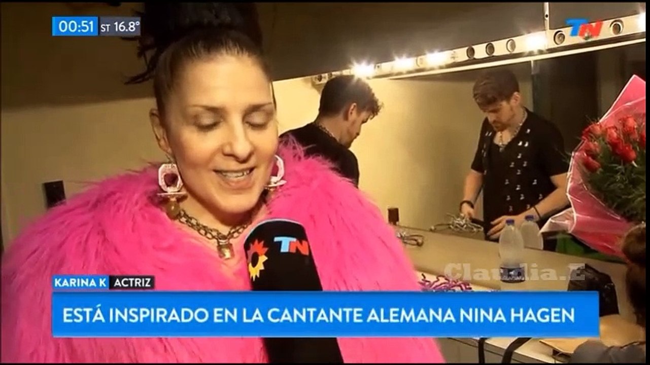 Karina K es "Nina Hagen" en "Mamá Punk" Teatro Maipo Tn de Noche
