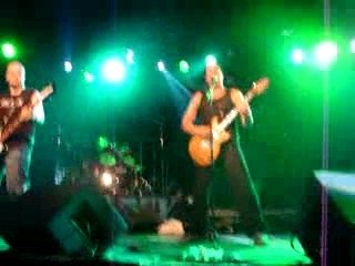 Strangeness of the difference Elysée Montmartre