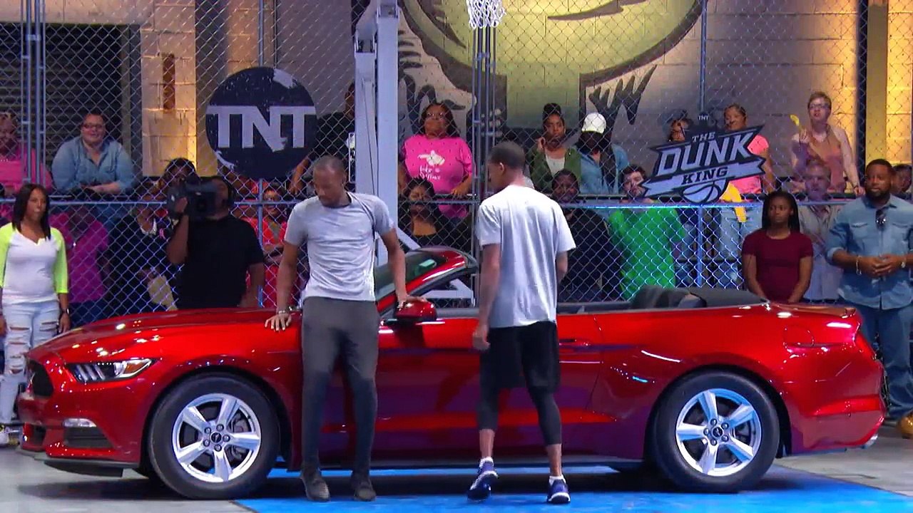 Guy Dupuy remporte le Dunk King Contest avec cette pépite !