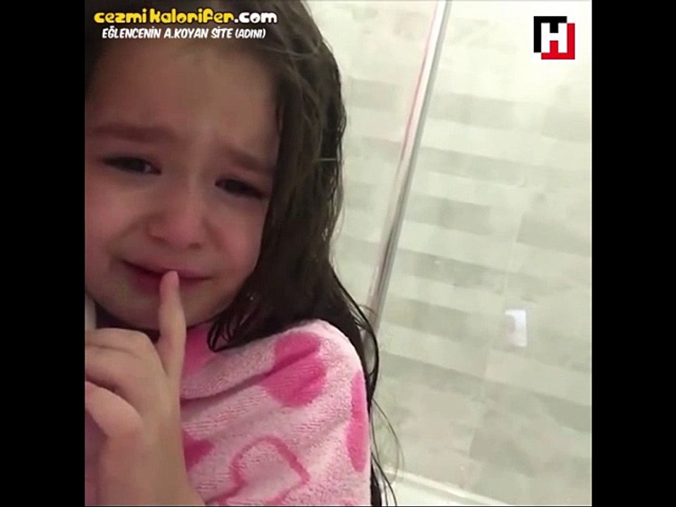 Atatürk'ü Çok Seven ve Onun İçin Gözyaşı Döken İbrahim Tatlıses'in Kızı Elif