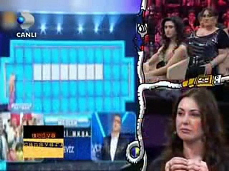 Çarkıfelek'teki komik olay gülmek garanti  ))