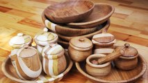 लकड़ी के बर्तनों की गंध ऐसे  करें दूर, How to remove smell from Wooden Kitchen Utensils | Boldsky
