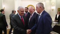 Başbakan Yıldırım, AK Parti Silivri ve Çatalca Ilçe Başkanları Ile 8 Köy Muhtarını Kabul Etti