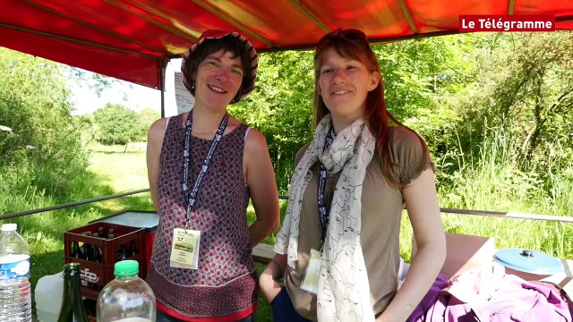 Tro Menez Are. Des milliers de marcheurs sous le soleil