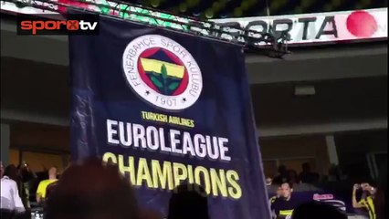 Fenerbahçe'nin şampiyonluk flaması Ülker Arena'ya asıldı!