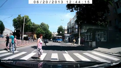 Lucky pedestrians and crazy Russian d