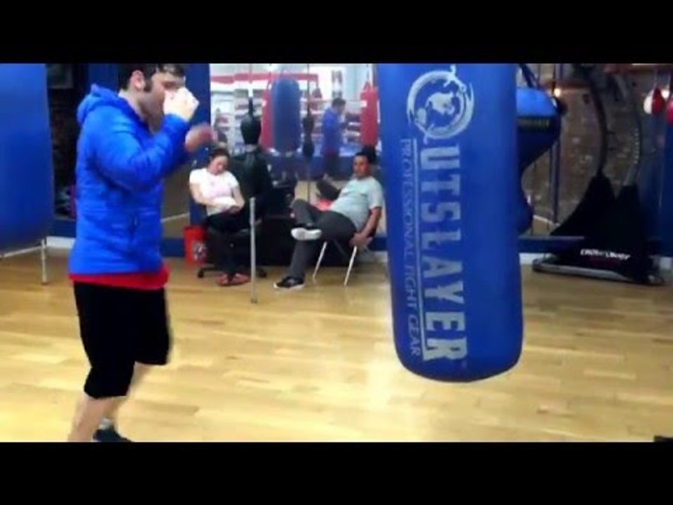Julio Cesar Chavez Jr Got Great Kicks Like Jon Jones! esnews boxing