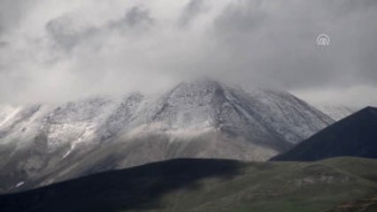 Yüksek Kesimlere Kar Yağdı