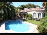 Immobilier : Villa piscine et bord de mer – Décor incroyable : Découvrez l’intérieur de cette maison - Top déco