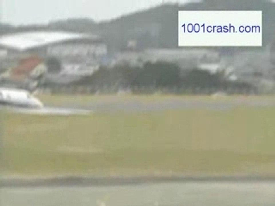 crash DHC8