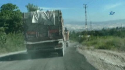 Mahalleliden Yol Kapatma Eylemi