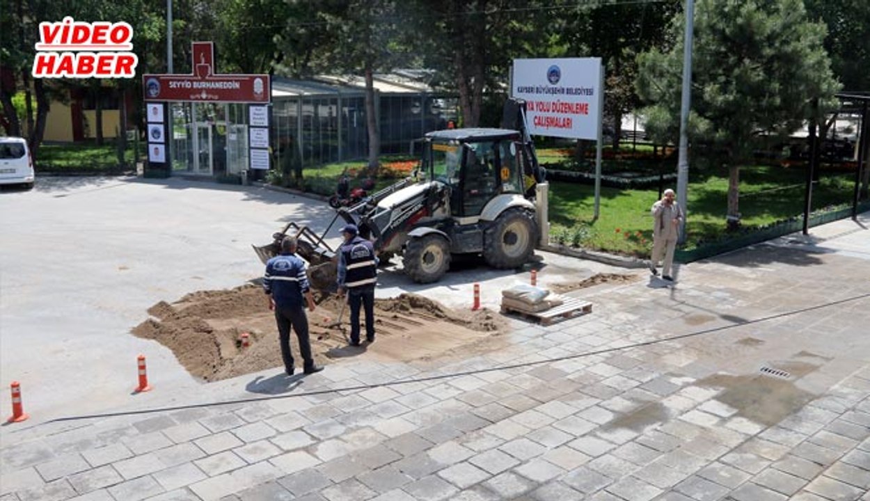 (24 MAYIS 2017) SEYYİD BURHANEDDİN TÜRBESİ  RAMAZAN’A HAZIRLANIYOR