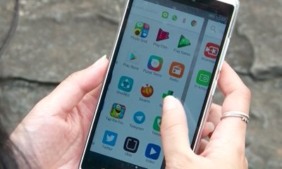 Lebih Untung Mana? Pinjam Uang di Bank atau Online?