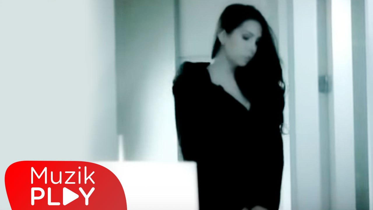 Tuğba Özerk - Gidesim Geldi