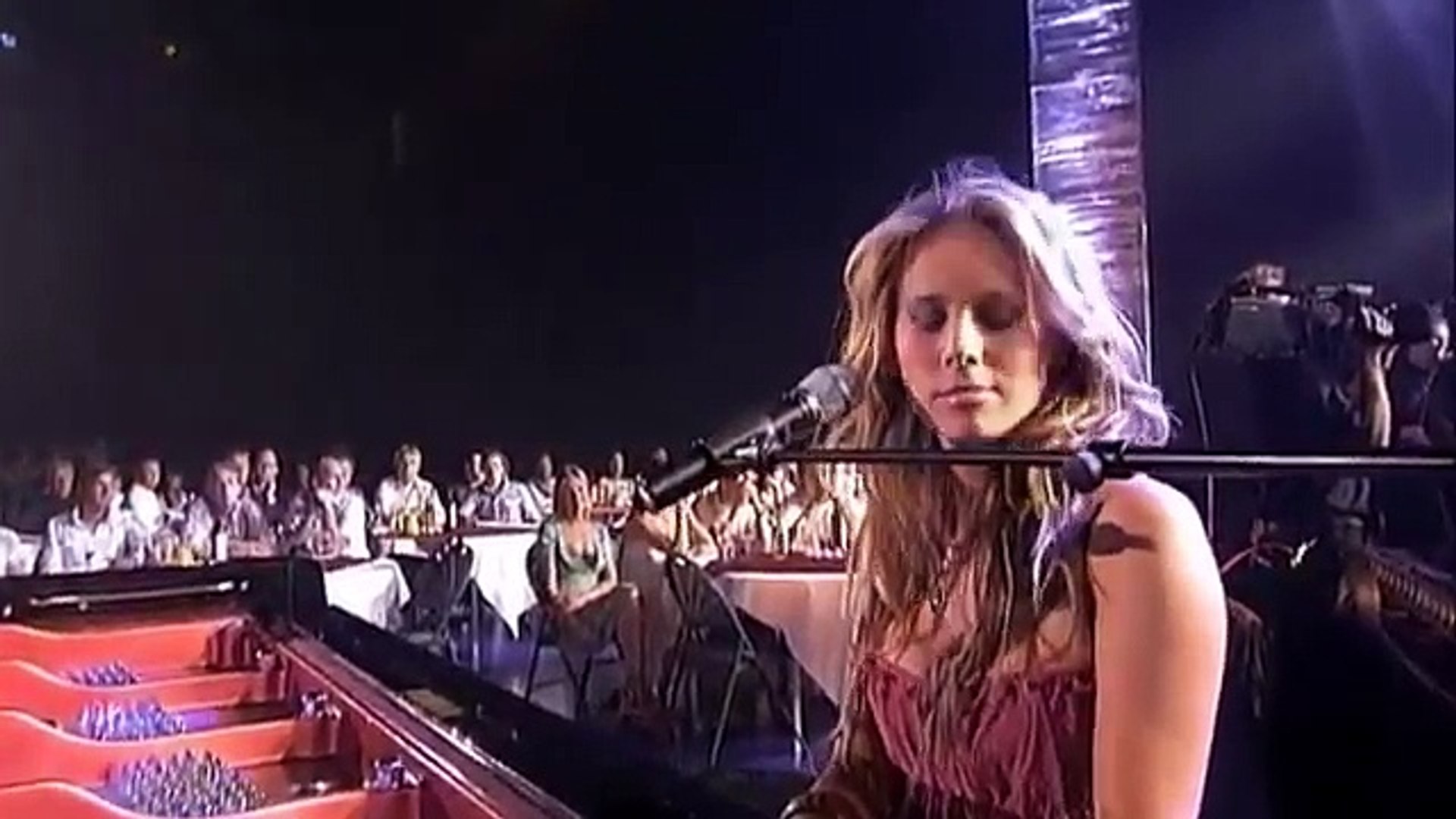 Lucie Silvas - Nothing Else Matters - Metallica Cover - video Dailymotion