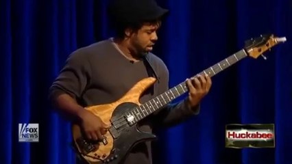 Solo de baixo com um dos Maiores Baixistas do Mundo - Victor Wooten