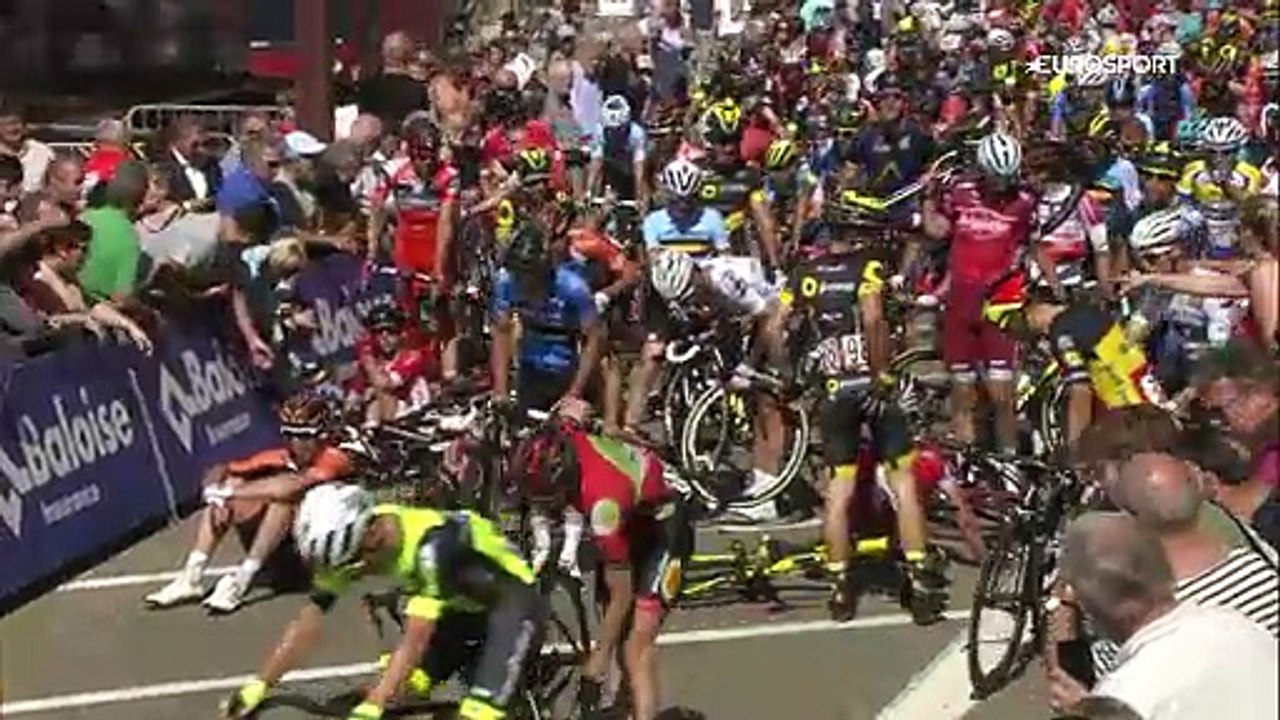 Belçika Turu: Ortalığı birbirine katan kaza