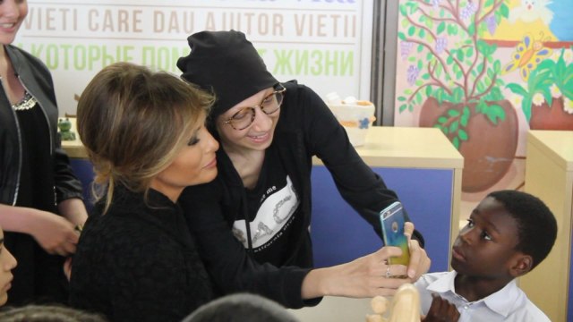 Melania Trump takes selfies with children at Vatican hospital