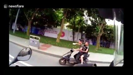 Alleged thief gives phone back after being shouted at