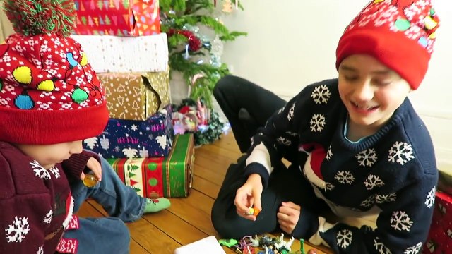 ON OUVRE LES CADEAUX DE NOËL DE NOS ABONNÉS